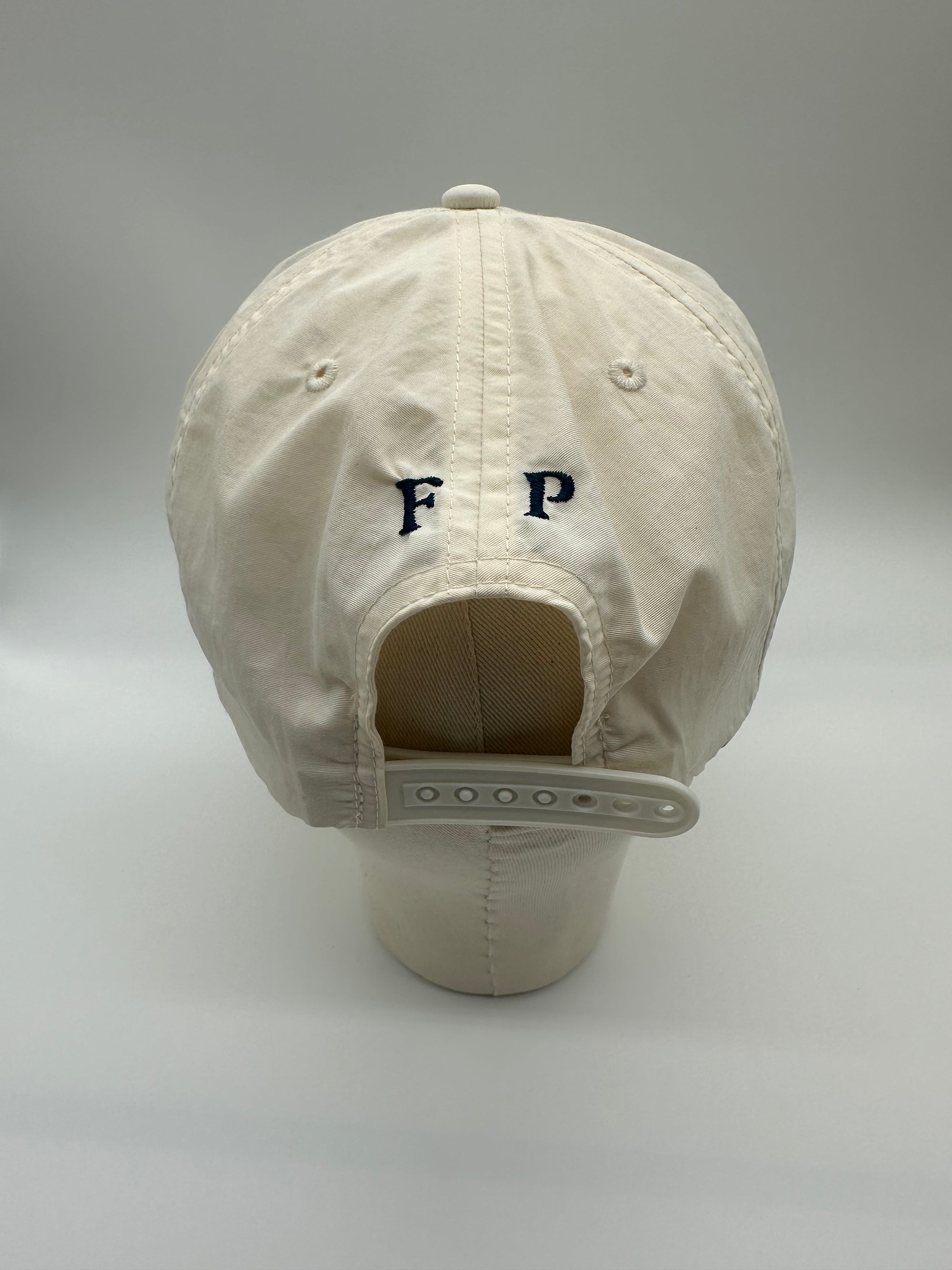 S.T. Scroll Cap Cream