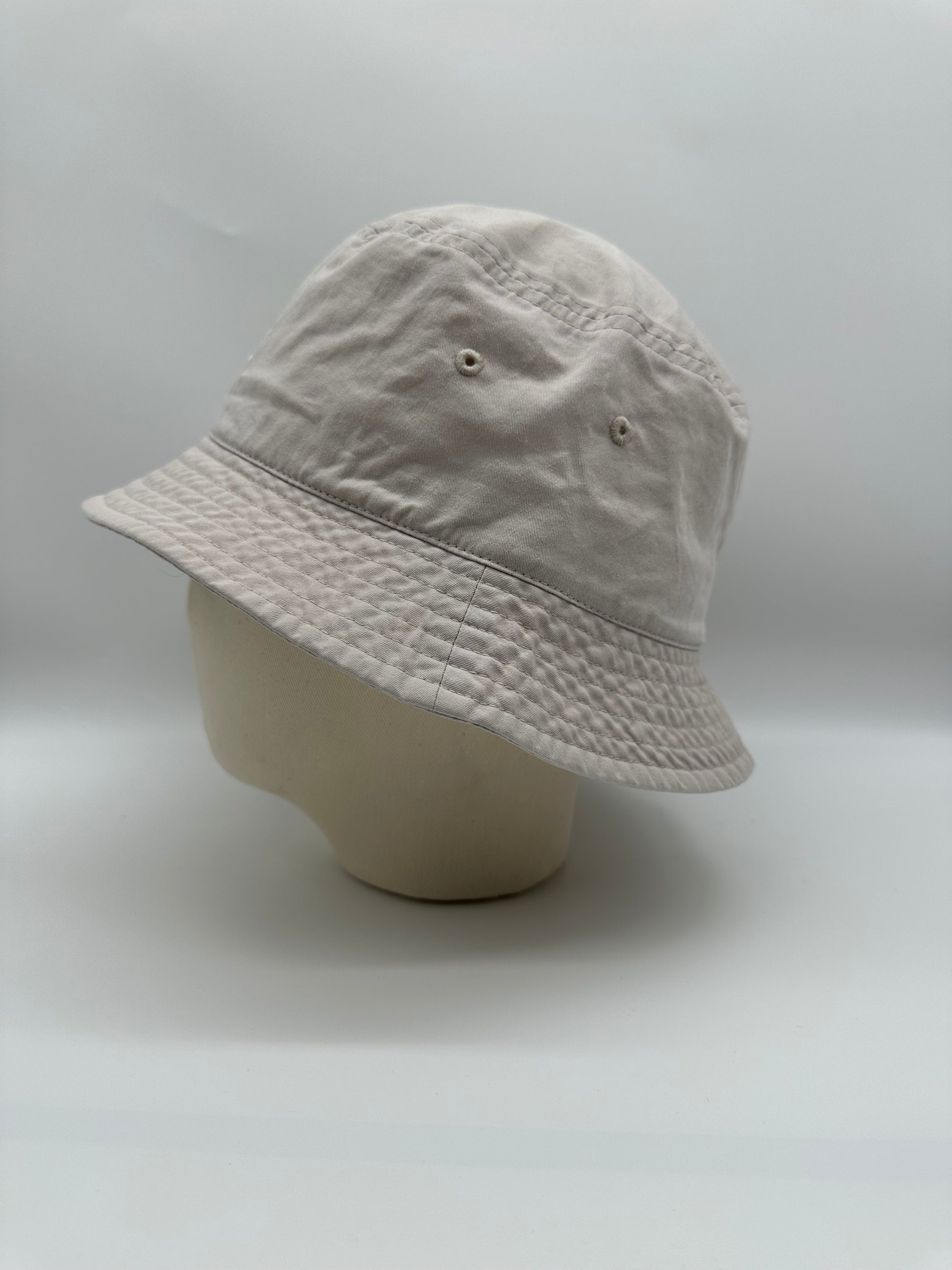 S.T. Bucket - Off White