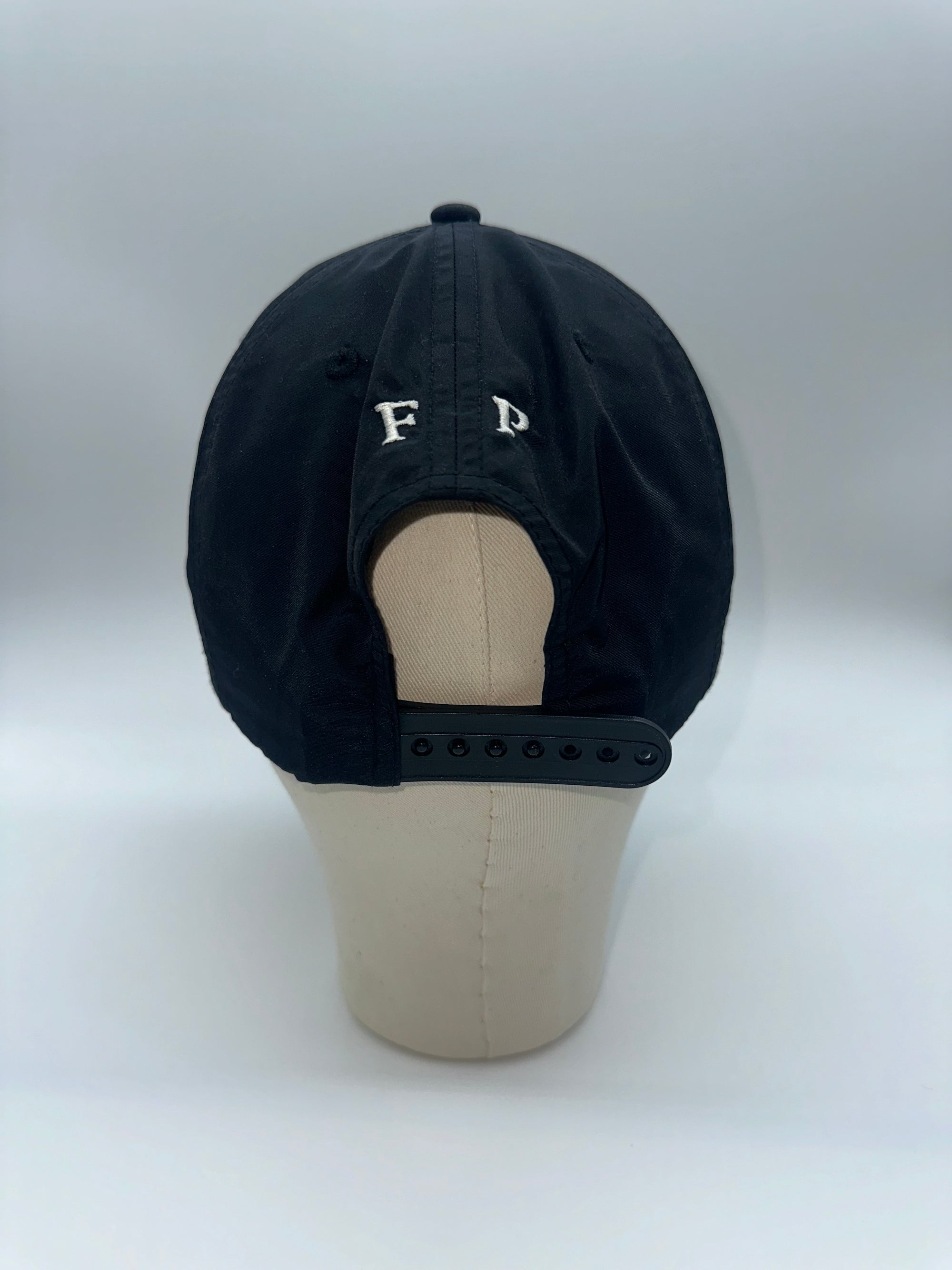 S.T. Scroll Cap Black