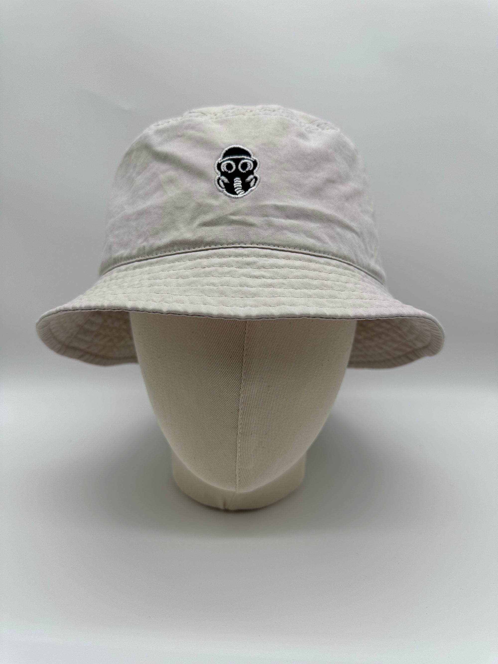 S.T. Bucket - Off White